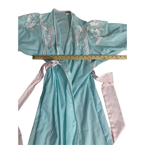 RARE Vintage Natori Neiman Marcus Blue/pink Floral EMBROIDERED Robe. Long sleeve - Picture 15 of 16